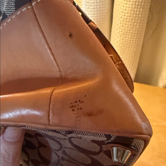 Coach Brown and Tan Signature Shoulder Bag - Picture 8 of 9